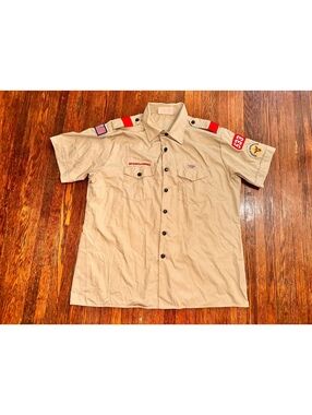 Vintage Men’s XL Boy Scouts of America BSA Official Shirt With Patches